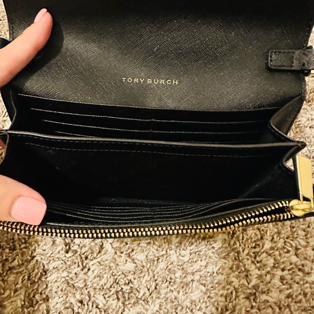 Tory Burch Black and Gold Crossbody Bag - Picture 3 of 9